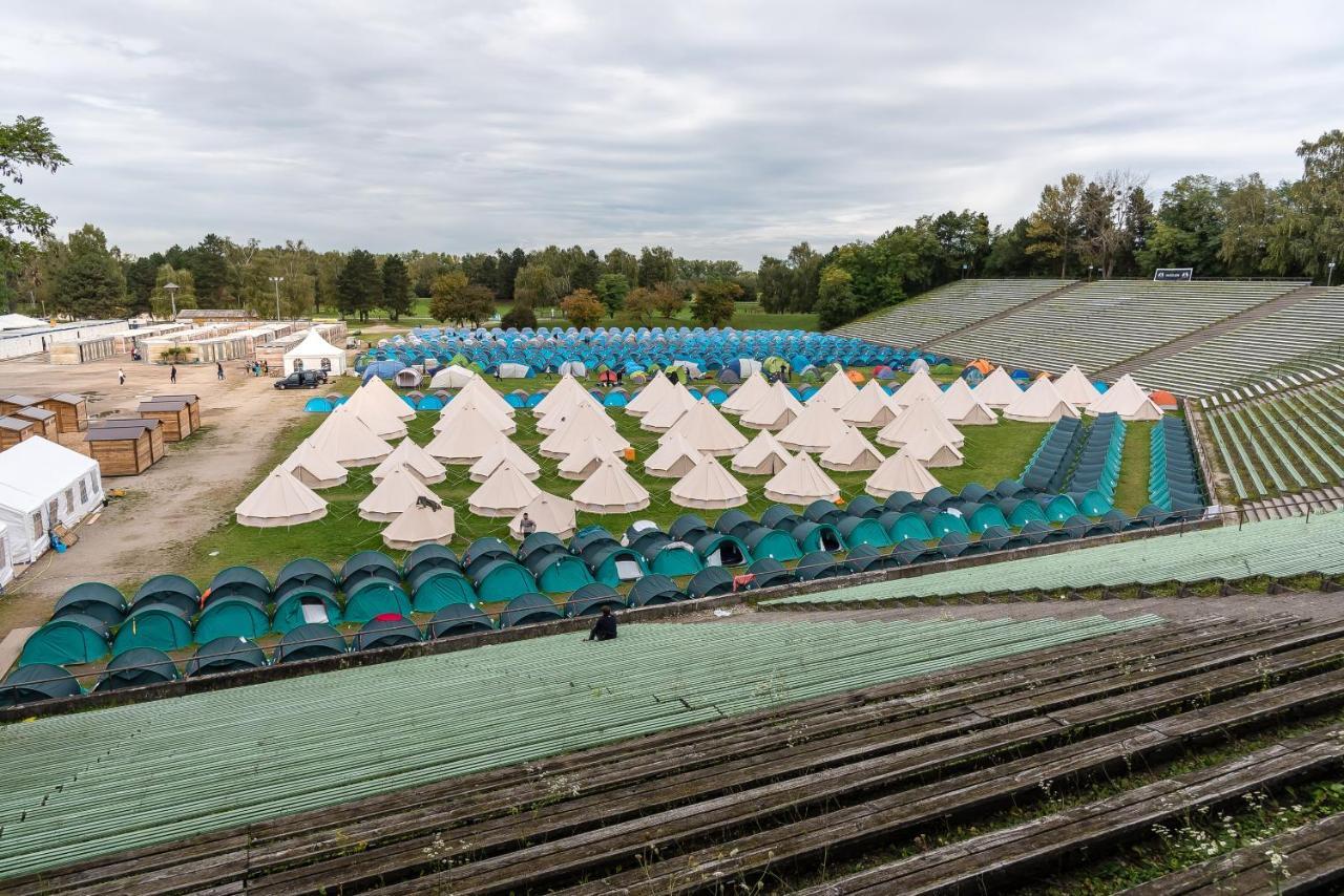 Oktoberfest Wiesn Camp Lodge Mnichov Exteriér fotografie